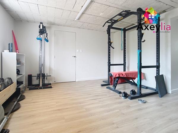 Le Coteau (42120) A VENDRE - LE COTEAU - MAISON ENTIÈREMENT RÉNOVÉE AVEC BELLES PRESTATIONS, 4 CHAMBRES ET TERRAIN