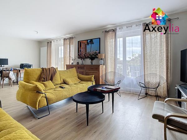 Le Coteau (42120) A VENDRE - LE COTEAU - MAISON ENTIÈREMENT RÉNOVÉE AVEC BELLES PRESTATIONS, 4 CHAMBRES ET TERRAIN