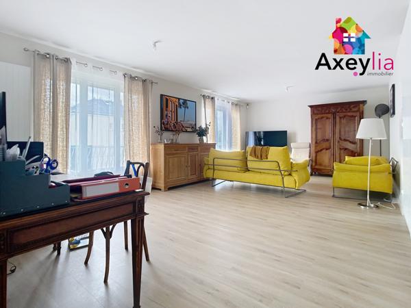 Le Coteau (42120) A VENDRE - LE COTEAU - MAISON ENTIÈREMENT RÉNOVÉE AVEC BELLES PRESTATIONS, 4 CHAMBRES ET TERRAIN