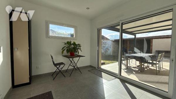 A vendre - Thibie - Ancien corps de ferme 

A proximité de Châlons-en-Champagne et Fagnières,...