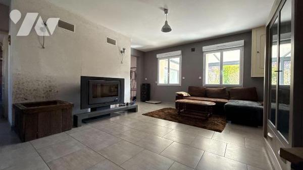 A vendre - Thibie - Ancien corps de ferme 

A proximité de Châlons-en-Champagne et Fagnières,...