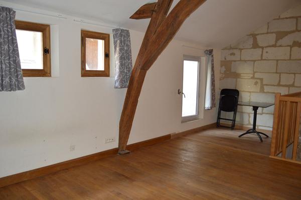 SAUMUR centre-ville : T2 meublé (40 m²) à louer
