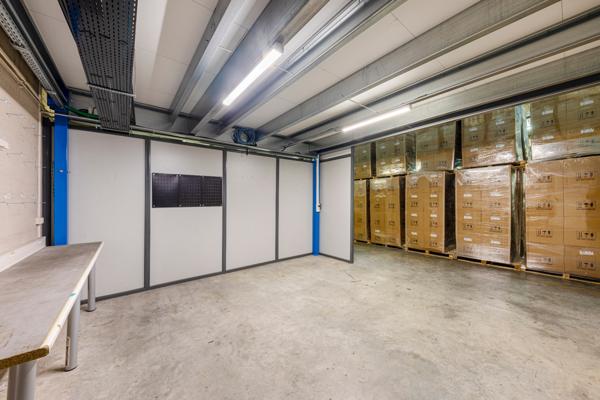 EN EXCLUSIVITE LOCAL INDUSTRIEL IDEALEMENT SITUE A MOINS DE 900 000 EUROS