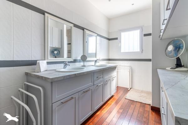 Maison à vendre 389 610 € Saint-Vincent-de-Paul 5 p 141 m² DPE C