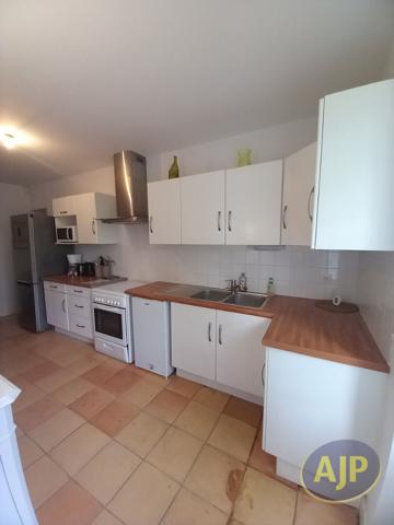 Location appartement Saint Yzans De Medoc : 900 € - AJP Lesparre Immobilier