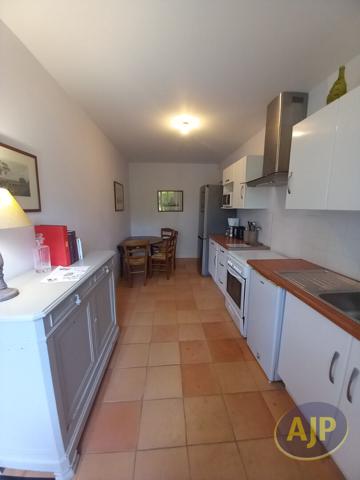 Location appartement Saint Yzans De Medoc : 900 € - AJP Lesparre Immobilier