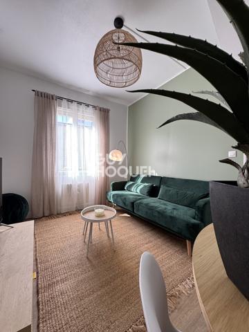 REIMS - SECTEUR CLAIRMARAIS - MEUBLÉ À LOUER - Appartement meublé de type 2 avec cour privative