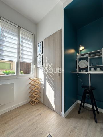 REIMS - SECTEUR CLAIRMARAIS - MEUBLÉ À LOUER - Appartement meublé de type 2 avec cour privative