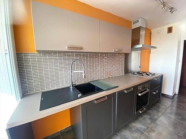 Appartement à louer 832 € CC TOULOUSE 4 p 72 m² DPE E