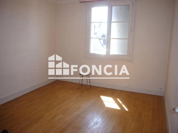 Location Studio 38.98 m² - 178 RUE GIRAUDEAU Tours 37000