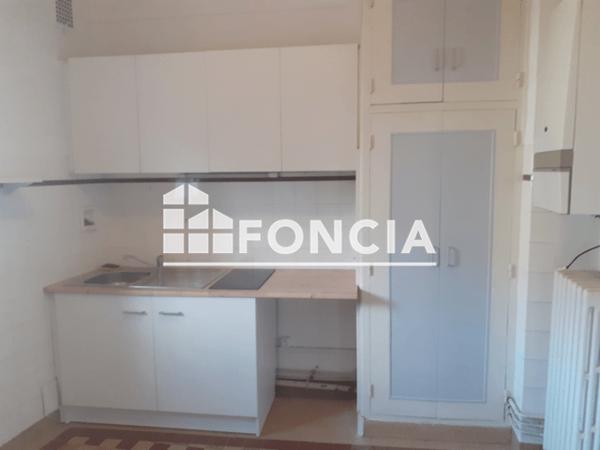 Location Studio 38.98 m² - 178 RUE GIRAUDEAU Tours 37000