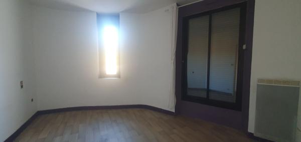 A Vendre Immeuble composé de 4 Lots à Cazeres rentabilité 7% env.