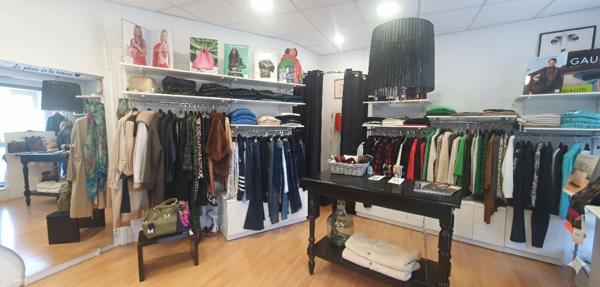 A Vendre Immeuble composé de 4 Lots à Cazeres rentabilité 7% env.