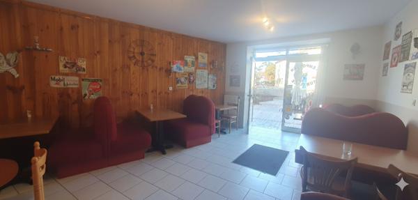 A Vendre Immeuble composé de 4 Lots à Cazeres rentabilité 7% env.