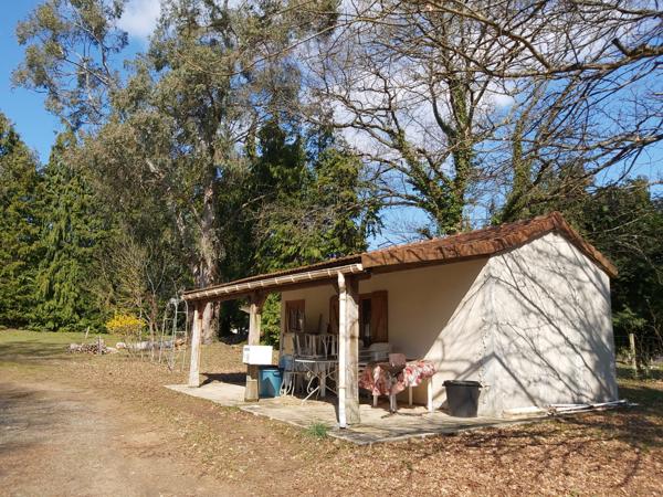 maison artisanale de 170m2 et 6132m2 de terrain, garages