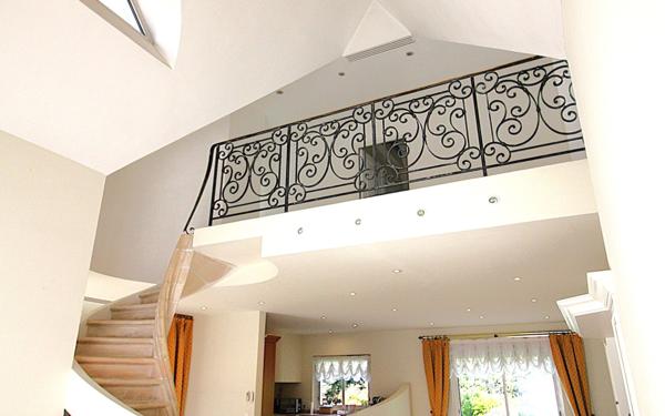 Maison à vendre    7 pièces •  Le Bourget