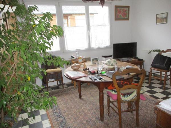 MAISON 3 CHAMBRES SUR SOUS SOL