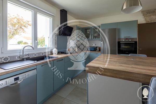 Maison de plain pied à vendre à Saint Xandre - Référence NB512 , St xandre