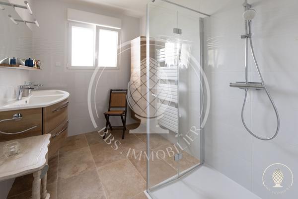 Maison de plain pied à vendre à Saint Xandre - Référence NB512 , St xandre