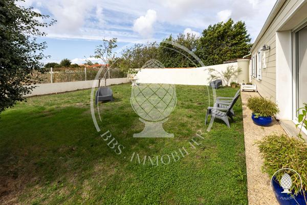 Maison de plain pied à vendre à Saint Xandre - Référence NB512 , St xandre