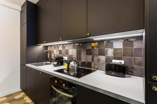 VENTE AIRBNB — LOCAL COMMERCIAL 62 M² | PARIS 11ème Bastille / Nation — Exploité en location courte durée | Autorisation hôtelière validée
