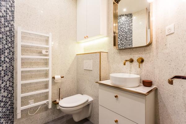 VENTE AIRBNB — LOCAL COMMERCIAL 62 M² | PARIS 11ème Bastille / Nation — Exploité en location courte durée | Autorisation hôtelière validée