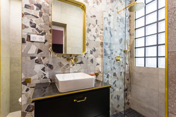 VENTE AIRBNB — LOCAL COMMERCIAL 62 M² | PARIS 11ème Bastille / Nation — Exploité en location courte durée | Autorisation hôtelière validée
