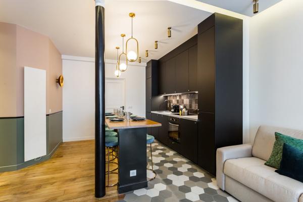VENTE AIRBNB — LOCAL COMMERCIAL 62 M² | PARIS 11ème Bastille / Nation — Exploité en location courte durée | Autorisation hôtelière validée