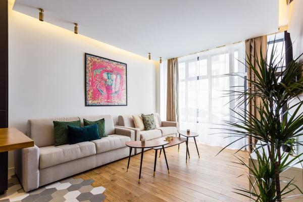 VENTE AIRBNB — LOCAL COMMERCIAL 62 M² | PARIS 11ème Bastille / Nation — Exploité en location courte durée | Autorisation hôtelière validée
