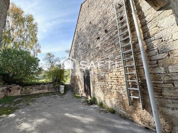 Maison + dépandances FLEUREY SUR OUCHE