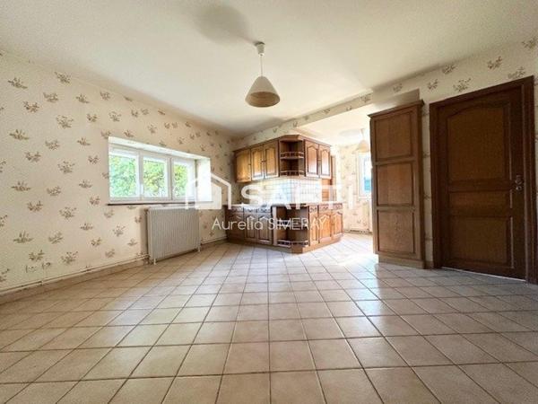 Maison + dépandances FLEUREY SUR OUCHE