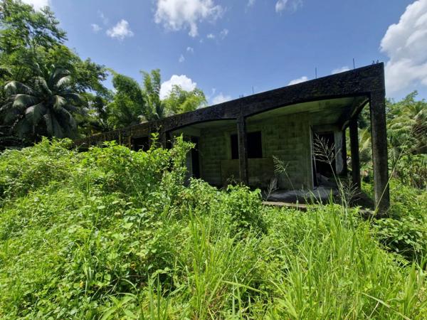 Immeuble non terminé à Sainte-Rose, secteur Jobeti Massy
