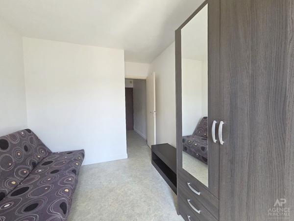 Appartement Rueil Malmaison 1 pièce(s) 14 m2 Loyer 610 €/mois charges comprises **  - Référence  19966