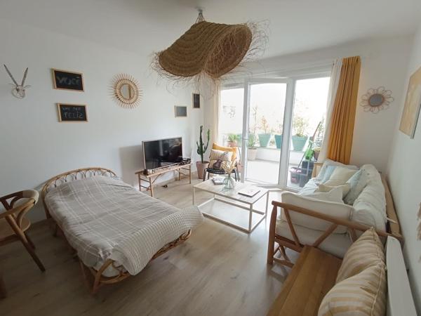 Appartement 2 pièces + terrasse + parking