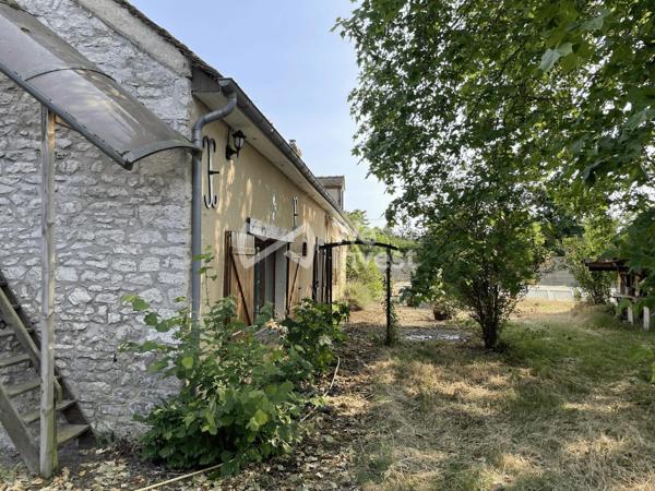 Longère rénovée 4 chambres – 177 m² + dépendances – Terrain 5 307 m² avec bois et piscine