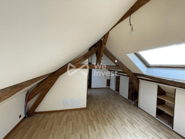Longère rénovée 4 chambres – 177 m² + dépendances – Terrain 5 307 m² avec bois et piscine