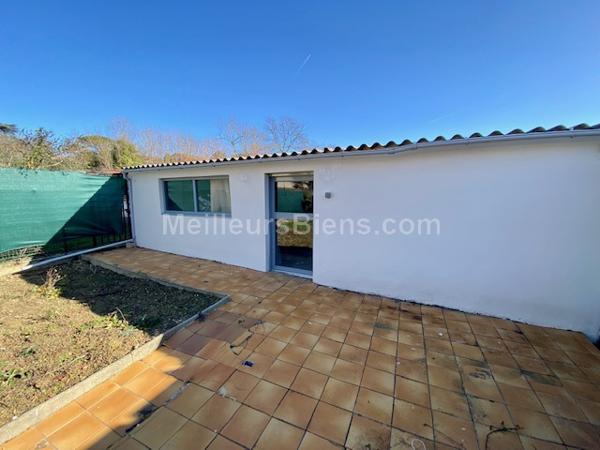 AUCH - Maison entièrement rénovée avec jardin et garage