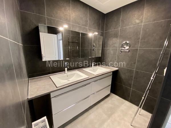 AUCH - Maison entièrement rénovée avec jardin et garage