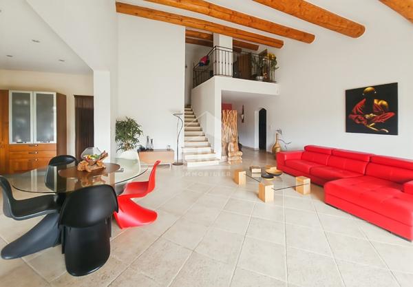 MARSEILLE LIMITE SEPTEMES LES VALLONS  -  Villa de 162m2 sur parcelle de 1230m2 avec garage et piscine