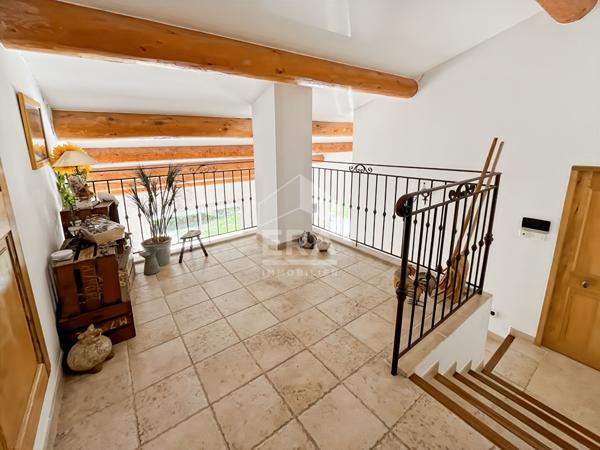 MARSEILLE LIMITE SEPTEMES LES VALLONS  -  Villa de 162m2 sur parcelle de 1230m2 avec garage et piscine