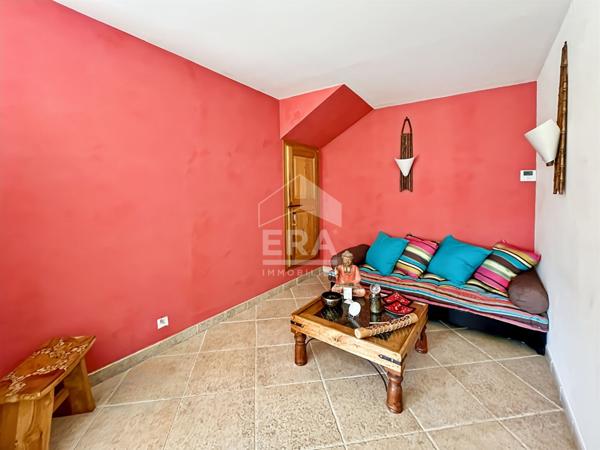 MARSEILLE LIMITE SEPTEMES LES VALLONS  -  Villa de 162m2 sur parcelle de 1230m2 avec garage et piscine