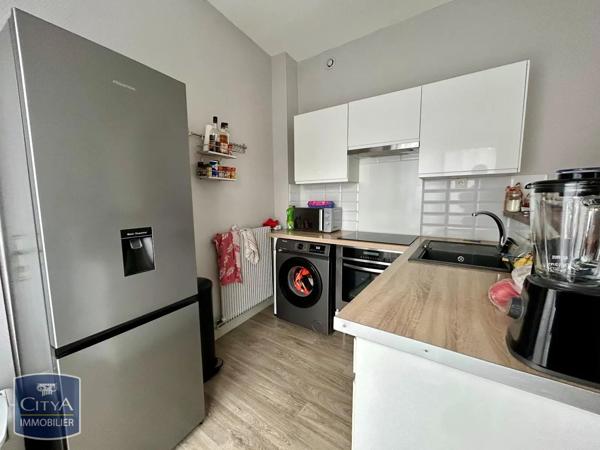 Appartement à louer 2 pièces 43.95m² Alençon (61000)