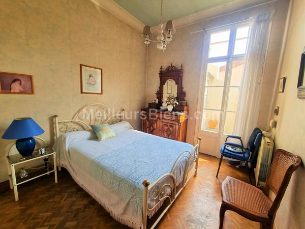  Maison T4 avec 3 terrasses 1 cour et 1 garage !