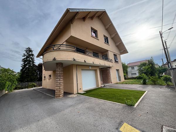 Bourg-en-Bresse A vendre appartement 2 pièces avec place de parking, proche du centre ville