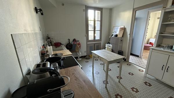 Maison de 135m² avec jardin et dépendances au coeur de Rochecorbon