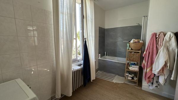 Maison de 135m² avec jardin et dépendances au coeur de Rochecorbon