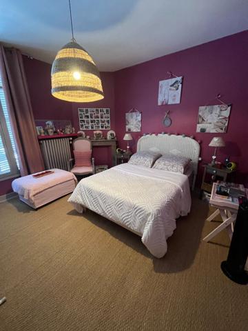 Maison de 135m² avec jardin et dépendances au coeur de Rochecorbon