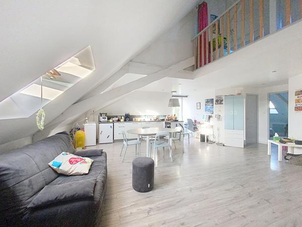 APPARTEMENT DUPLEX HYPER CENTRE DE VERTOU DERNIER ETAGE 2 CHAMBRES CAVE