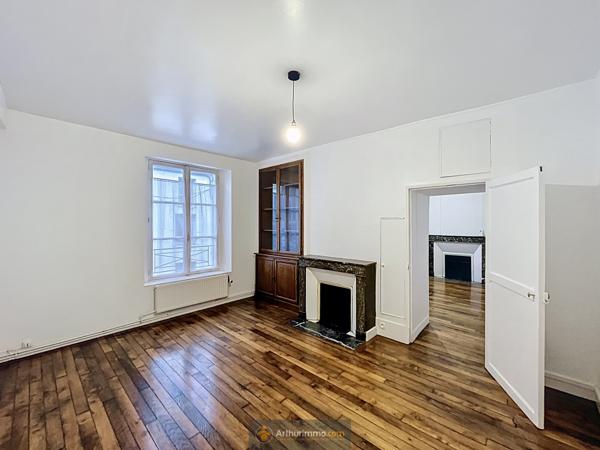 Coulommiers (77120) APPARTEMENT F3 66 m² + pièce annexe 9,5 m² DPE : (D)