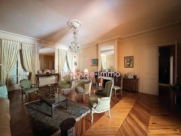Château à vendre 12 pièces de 650 m²